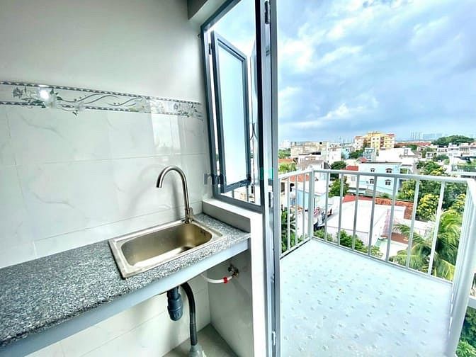 Hình ảnh Duplex bancol mặt tiền đường Tây Hoà ngay ngã tư MK