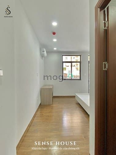 Hình ảnh Cho thuê Trang Chủ MB66.COM / Đăng Ký Tặng 66K Studio Full nội thất BanCon Cửa sổ gần ngã tư Bảy Hiền
