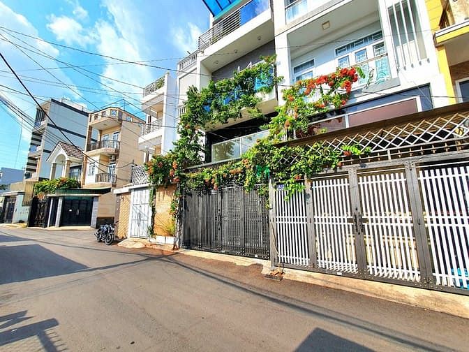 Hình ảnh Đất đường trương văn hải giá tốt