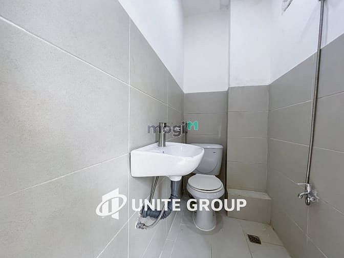 Hình ảnh Cho thuê Trang Chủ MB66.COM / Đăng Ký Tặng 66K Studio nội thất Cửa sổ lớn gần vòng xoay Lăng Cha Cả