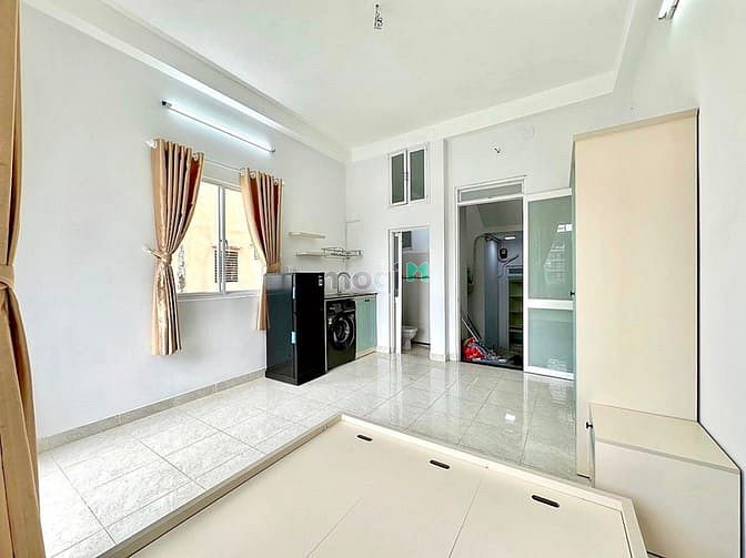 Hình ảnh Studio Ban Công - Máy Giặt Riêng - Ngay CV Lê Thị Riêng Quận 10