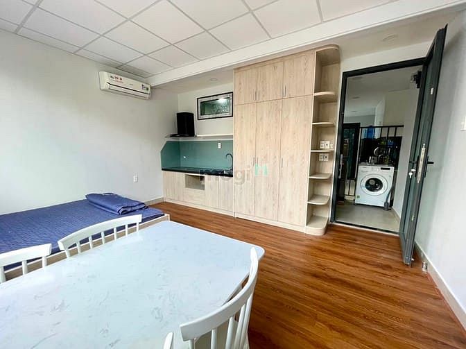 Hình ảnh Cho Thuê CHDV full nội thất ngay mặt tiền đường Võ Văn Kiệt