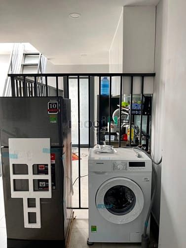 Hình ảnh Cho Thuê CHDV full nội thất ngay mặt tiền đường Võ Văn Kiệt