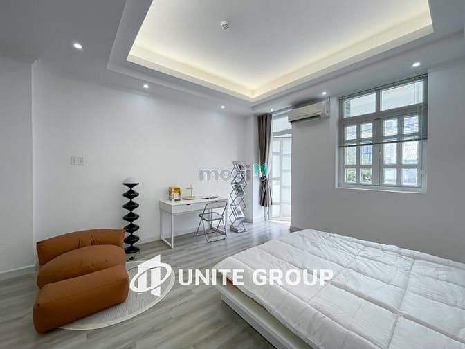 Hình ảnh Phòng Cửa Sổ Lớn Bạch Đằng Gần Sân Bay