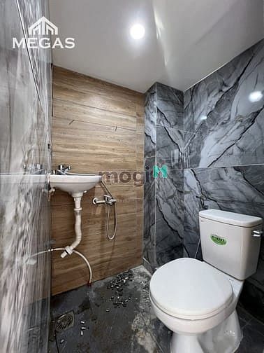 Hình ảnh Cho Thuê CHDV Duplex Siêu Đẹp Ngay Ngã Tư 7 Hiền