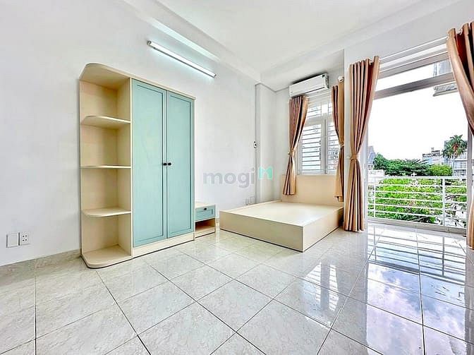 Hình ảnh Căn Hộ Ban Công Riêng Đầy Đủ Nội Thất Ngay Bành Văn Trân