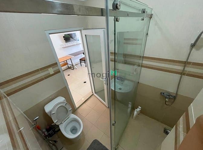 Hình ảnh Cho Thuê Căn Hộ Ban Công Cửa Sổ Thoáng Tại P.13 Quận Tân Bình