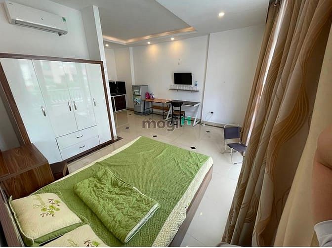 Hình ảnh Cho Thuê Căn Hộ Ban Công Cửa Sổ Thoáng Tại P.13 Quận Tân Bình