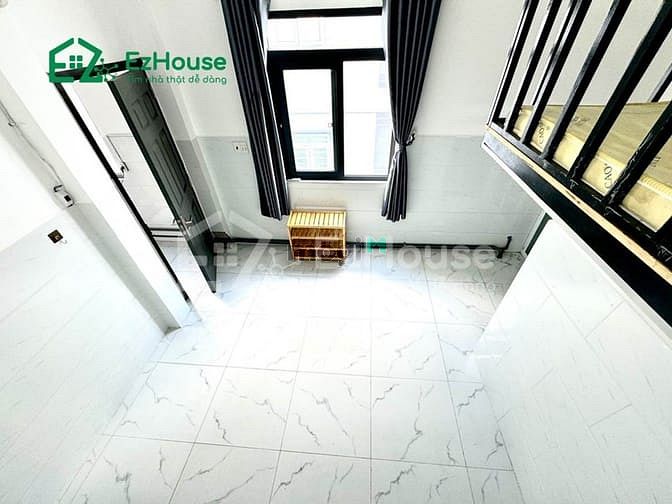 Hình ảnh Cửa sổ trời sẵn máy lạnh ngay aeon