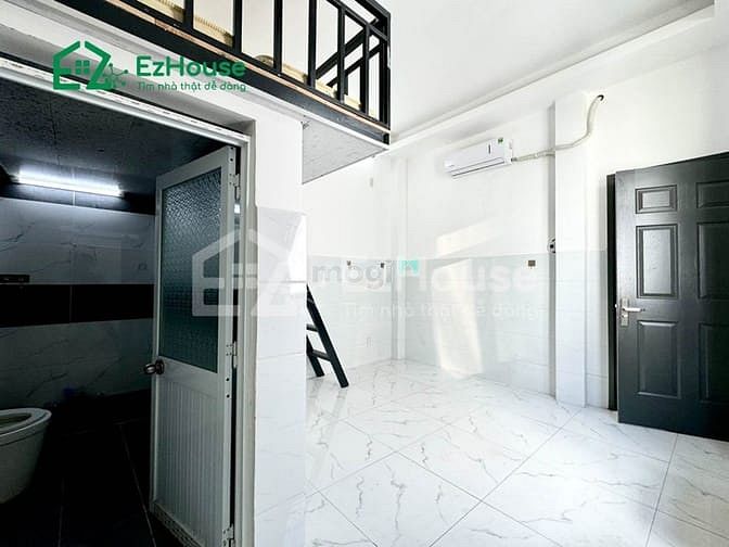 Hình ảnh Cửa sổ trời sẵn máy lạnh ngay aeon