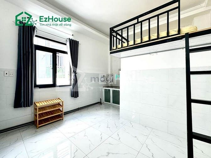Hình ảnh Cửa sổ trời sẵn máy lạnh ngay aeon