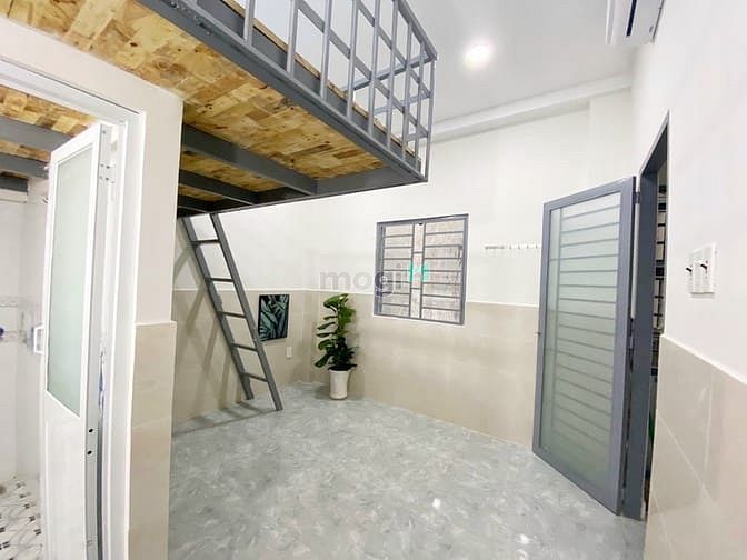 Hình ảnh Cho Thuê Căn Hộ Có Gác Gần Cầu Vượt Hoàng Hoa Thám Tân Bình Giá Rẻ