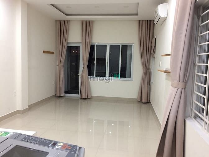 Hình ảnh Quận 1, 24-36m2, phòng mới, thoáng mát, CHUNG CHỦ