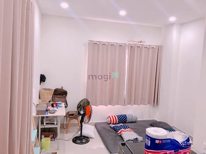 Hình ảnh Quận 1, 24-36m2, phòng mới, thoáng mát, CHUNG CHỦ