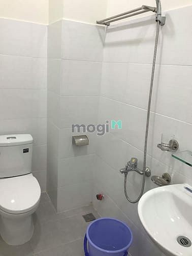 Hình ảnh Quận 1, 24-36m2, phòng mới, thoáng mát, CHUNG CHỦ