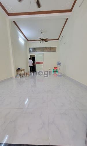 Hình ảnh Nhà hẻm 6m 51/4a Thành Thái Q10 4x20m 2L 6pn