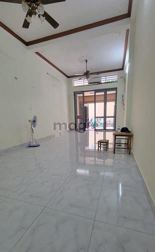 Hình ảnh Nhà hẻm 6m 51/4a Thành Thái Q10 4x20m 2L 6pn