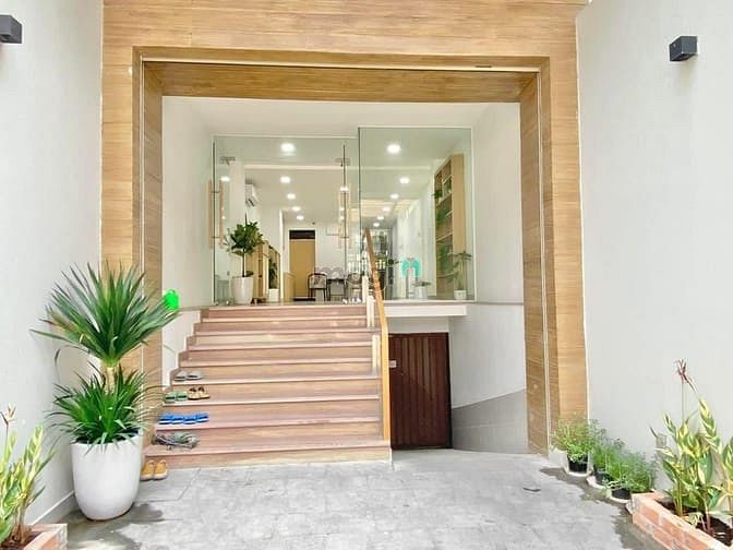 Hình ảnh CHDV 8 Tầng Có Hầm - Thang Máy Ngay Phan Văn Hớn -Quận12 - Chỉ 13,5Tỷ