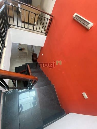 Hình ảnh Cho Thuê Nhà Phố Lakeview , An Phú 100 m2, Thang máy Chỉ 38 Triệu.