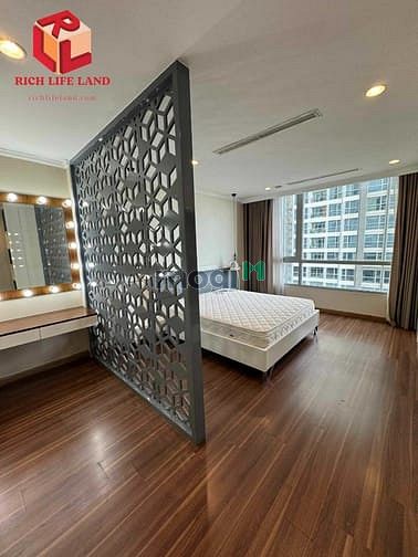 Hình ảnh Vinhome Cetral Park, 4 phòng ngủ, nội thất cao cấp!