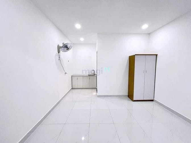Hình ảnh Studio Cao Cấp Ít Phòng Ngay Tân Sơn Nhì