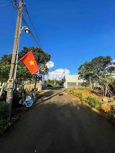 Hình ảnh Bán gấp lô đất đẹp có thổ cư hẻm Mạc Đĩnh Chi, Phường 2, Bảo Lộc