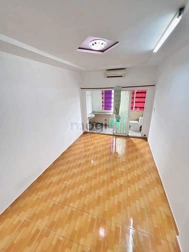 Hình ảnh Phòng Sẵn Máy Lạnh Ngay Ngã Tư Gò Mây