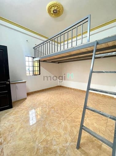 Hình ảnh Phòng Cao Cấp Sẵn Máy Lạnh Ngay Chợ Cầu - Tô Ký