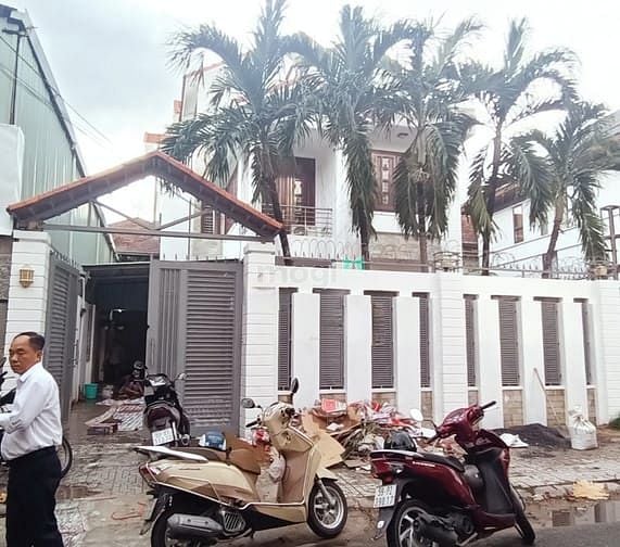 Hình ảnh Cho thuê biệt thự mới tinh 10x25 6pn