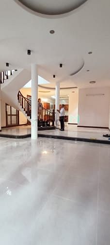 Hình ảnh Cho thuê biệt thự mới tinh 10x25 6pn