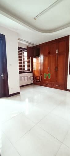 Hình ảnh Cho thuê biệt thự mới tinh 10x25 6pn