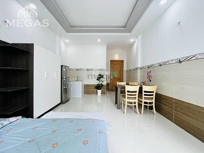 Hình ảnh Mb6623 nạp rút nhanh chóng ban công gần Đầm Sen Tân Phú