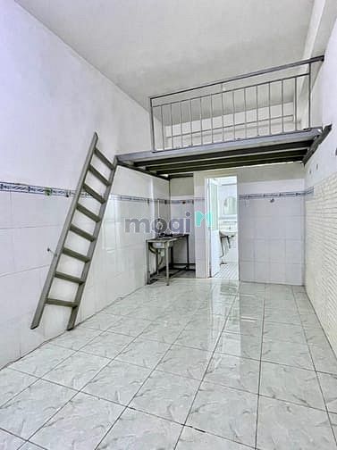 Hình ảnh Phòng 30m2 Sẵn Máy Lạnh Ngay Tân Quý - Đh Công Thương