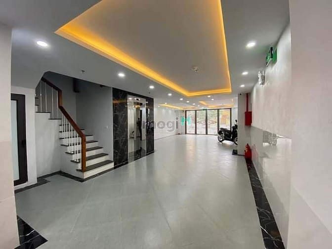 Hình ảnh Nguyễn Khang 30m2 Mới Tinh Full Đồ Thoáng Sáng Ở Luôn