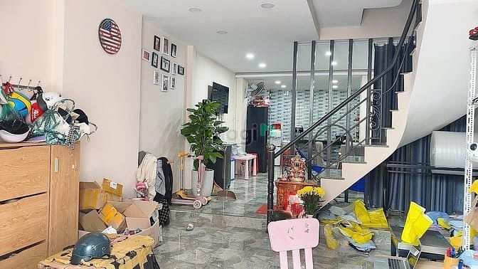 Hình ảnh 55m2 - 3 tầng 3pn - sát mặt tiền - gần sân bay