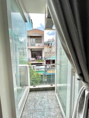 Hình ảnh Cho Thuê Căn Ban Công Giá Rẻ Đầy Đủ Nội Thất P14 Quận Tân Bình