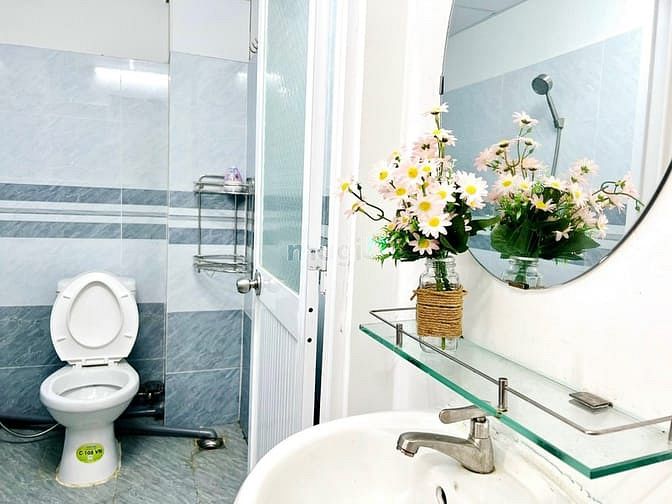 Hình ảnh Căn Hộ Mới Ban Công Cực Rộng Tách Bếp Tại P13 Q. Tân Bình
