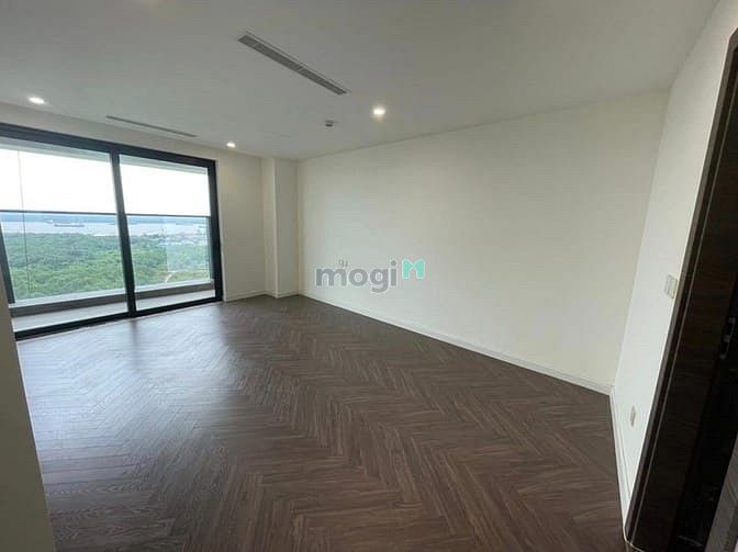 Hình ảnh SUNSHINE DIAMOND RIVER Quận 7 2PN2WC 136m2 NTCB Giá chỉ 13.5 triệu