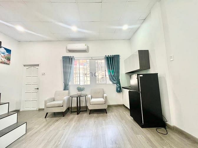 Hình ảnh Căn Hộ Duplex Đối Diện Sân Bay Tân Sơn Nhất Cửa Sổ Trời Rộng Thoáng