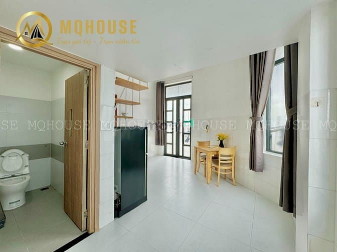 Hình ảnh Căn Duplex 2pn tách biệt balcony gần Ngã Tư Bảy Hiền quận Tân Bình