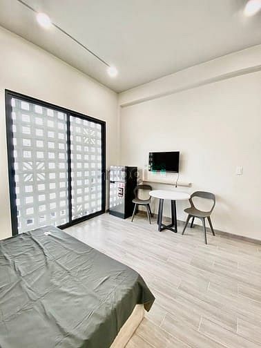 Hình ảnh Cho thuê studio có ban công trên đường Trần Quang Diệu, Quận 3