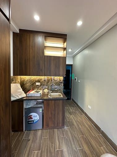 Hình ảnh Lạc Long Quân 25m2 mới tinh full đồ ban công giá chỉ 4tr5