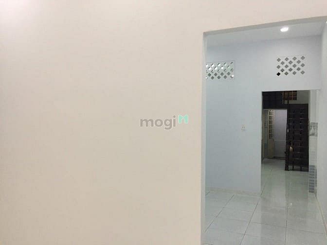 Hình ảnh Cho thuê nhà HXT Bạch Đằng, P.2, 3.2x22m, 2 pn, 2wc, 12tr