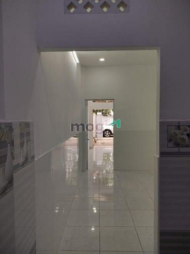 Hình ảnh Cho thuê nhà HXT Bạch Đằng, P.2, 3.2x22m, 2 pn, 2wc, 12tr