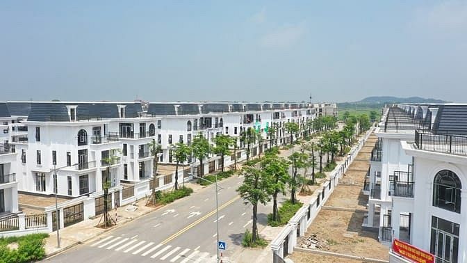 Hình ảnh Biệt thự Hub Mê Linh, Hà Nội. Dt 250m2, mt 15m. Giá 4x tr/m2