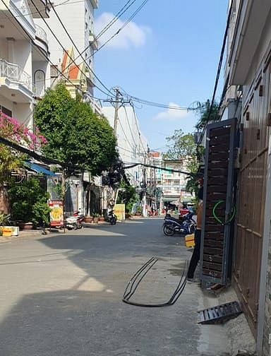 Hình ảnh CHO THUÊ NHÀ MT 158 Hoàng Hoa Thám. Tân Bình