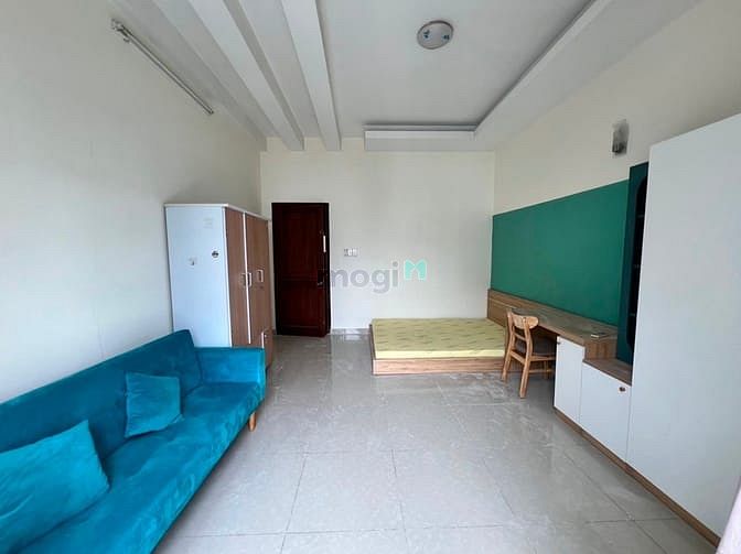 Hình ảnh Cho Thuê Căn Ban Công Cửa Sổ Thoáng Mát P12 Tân Bình