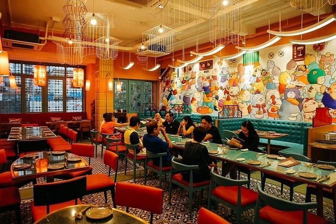 Hình ảnh Cho thuê nhà MT Nguyễn Thị Diệu.Quận 3.DT:10mx30m.KC; Trệt 2 tầng