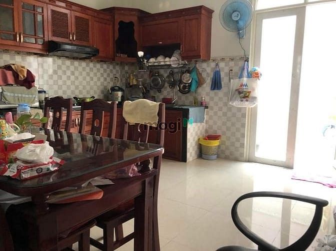 Hình ảnh Bán nhà Lê Văn Thịnh, quận 2 chỉ 3 tỷ hơn 4pn 5wc sổ hồng riêng