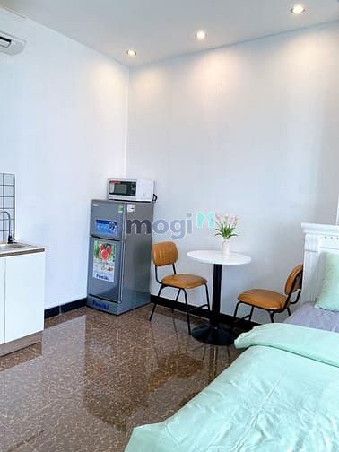 Hình ảnh Căn Hộ Cửa Sổ Lớn Ngay Tại Khu Phú Mỹ Hưng